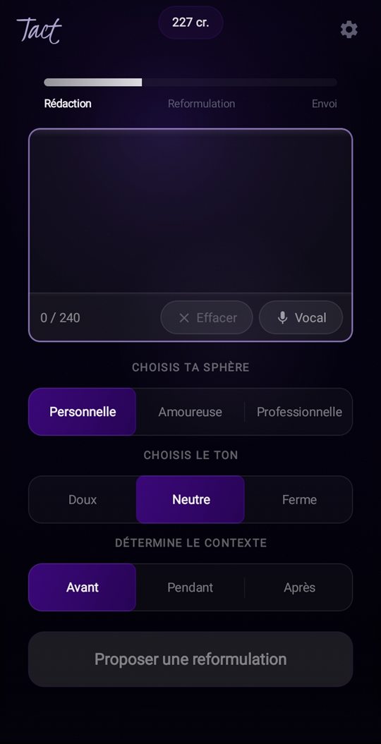 Écran de rédaction de Tact avec les sélecteurs de sphère, de ton et de contexte.